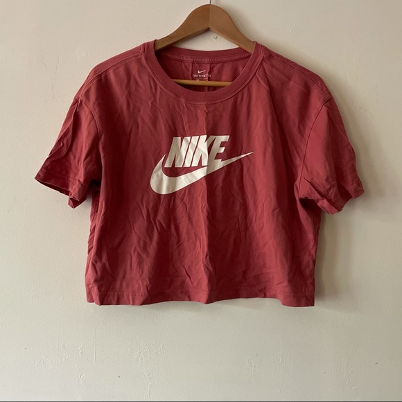 Nike pink short sleeve workout shirt crop top - Picture 1 of 4